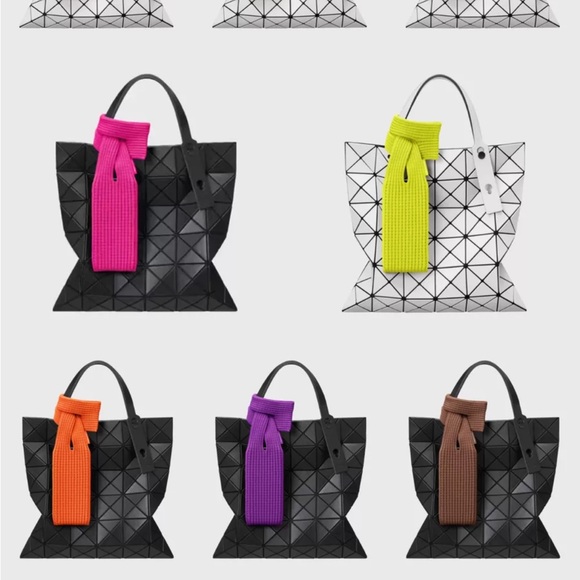 iPhone Pocket x ISSEY MIYAKE - Picture 10 of 10